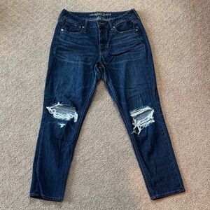 American Eagle Outfitters Women's Distressed Blue Jeans